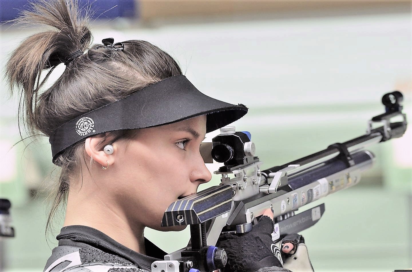 Tir sportif - Championnat régional à Andrézieux Bouthéon. La carabine pour  la Loire, le pistolet pour le Rhône